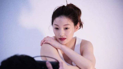 침대 사진 유출까지... 트랜스젠더로 오해 받던 여배우 충격 과거에 모두 경악한 이유