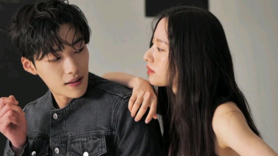 “같이 빨아?”...우도환 걸그룹을 뒤에서...‘침대 영상’ 유출 수위에 모두 경악했다