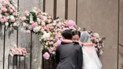 미니스커트까지 입고...결혼식에서 히트곡 부르며 춤까지 췄다는 톱가수의 충격 근황
