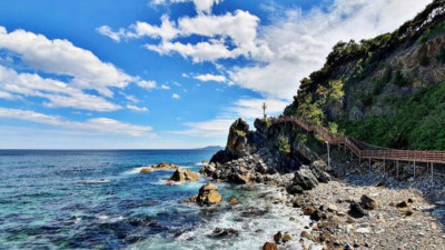 250만 년의 세월이 만든 해안단구! 정동심곡 바다부채길 해안 절벽을 따라 걷는 동해의 절경