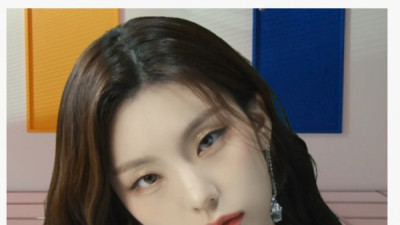   				ITZY 예지 정도면 존예는 아니더라도 이쁜건 맞죠?			