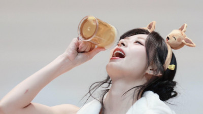 벌써 10년째 보는건데도 볼때마다 경이로운 미모임
