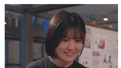 식당에서 신입직원은 모르는 메뉴를 주문하는 손님