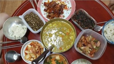 엄마와 식사하기위해 직장 그만둔 사람